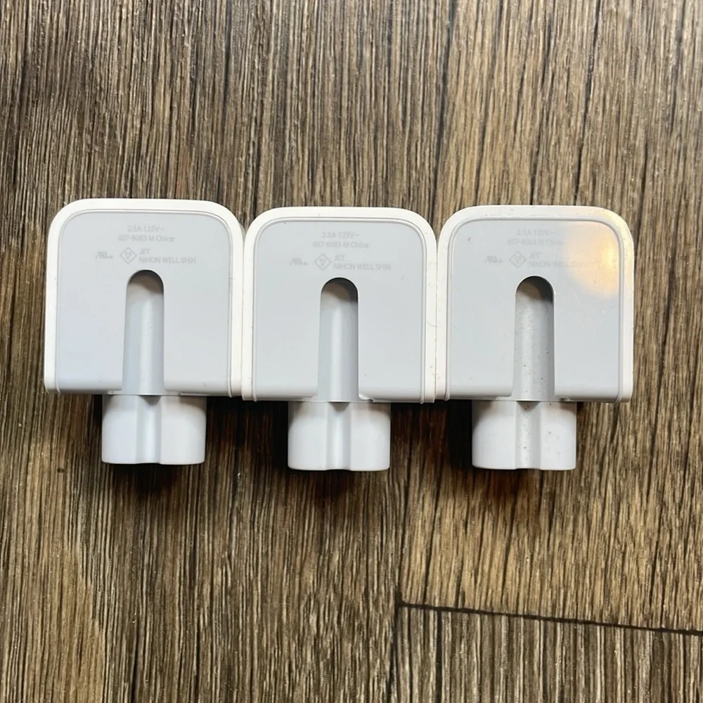 Apple AC Plug Wall Adapter Duckhead 2.5A 125V - 607-8083 JET Nihon Well Shin
